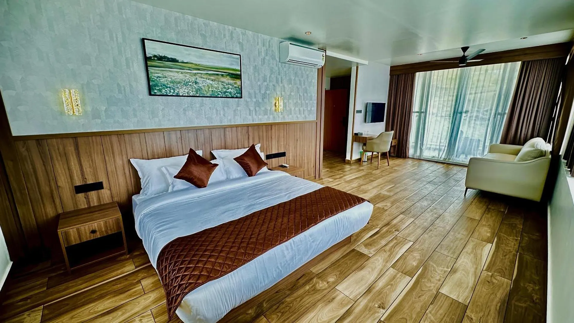 Olga Hills Hotel Vagamon